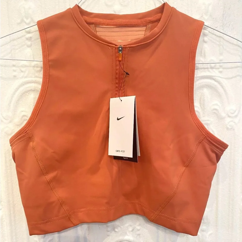 NWT NIKE PRO WOMEN’S DRI-FIT CROP TANK TOP PEACH 1/2 ZIP DM6952-824 SIZE XXL - Picture 2 of 3